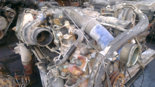 เครื่องยนต์ HIno P11C TD 330แรงม้า เก่านอก แท้ๆ เดิมๆ เครื่องยนต์ HIno P11C TD 330แรงม้า เก่านอก แท้ๆ เดิมๆ