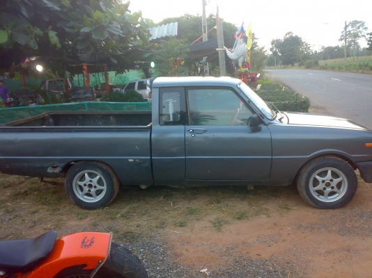 ขายมาสด้า แฟมิรี่แคป เครื่อง 1400cc 5 เกียร์