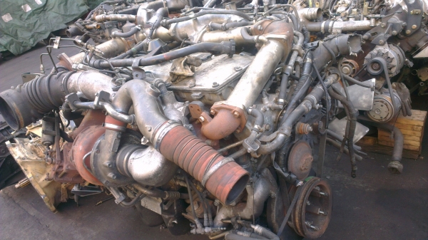 isuzu 6UZ รุ่นใหม่ล่าสุด โฉมปัจจุบัน  380แรง