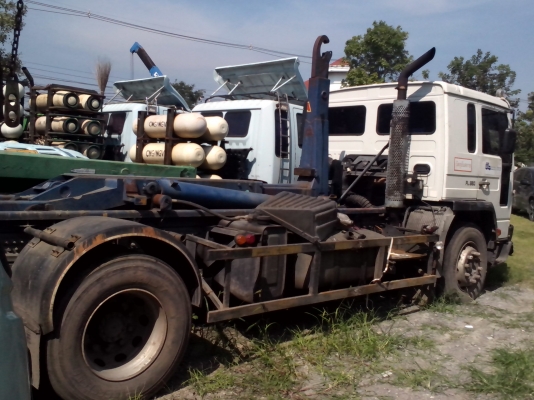 ขายรถบรรทุก10ล้อหัวคัสซีเครื่อง270แรง 2เพลาถูกๆ ขายรถบรรทุก10ล้อหัวคัสซีเครื่อง270แรง 2เพลาถูกๆ