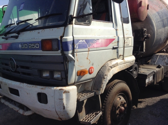 ขายรถโม่ UD431 ขายรถโม่ UD431