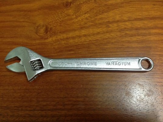 ขายประแจเลื่อนประแจขันท่อ ขายประแจเลื่อนประแจขันท่อ