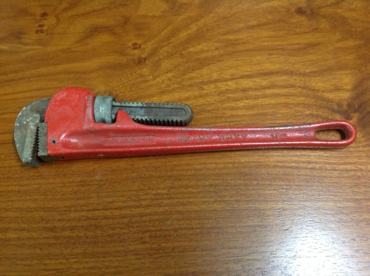 ขายประแจเลื่อนประแจขันท่อ ขายประแจเลื่อนประแจขันท่อ