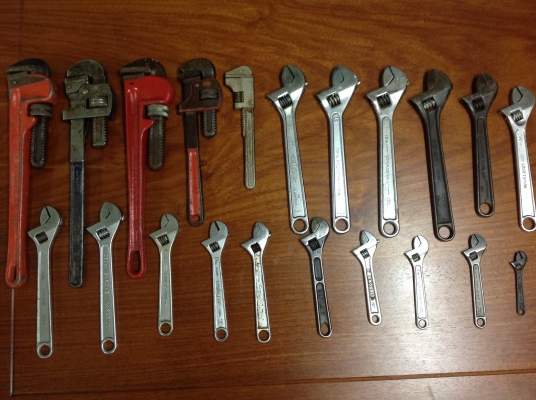 ขายประแจเลื่อนประแจขันท่อ