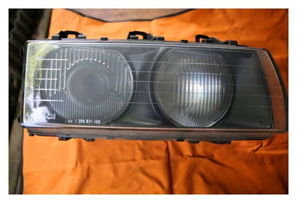 ขายไฟหน้าขวา BMW E36
