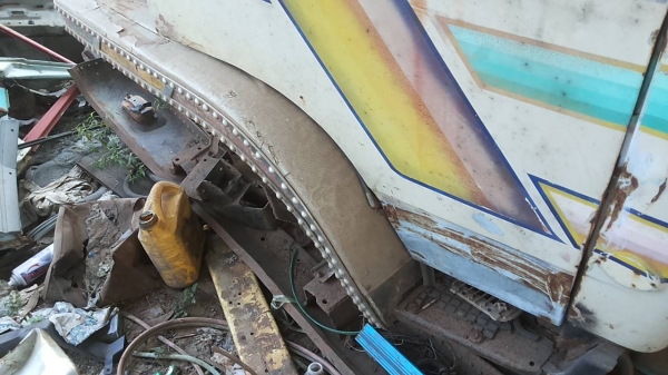 **26,000 บ. ต่อรองนิดหน่อย**ขายหัวเก๋ง ISUZU JCM(Z คอนโซลเหลี่ยม) สภาพดี ปะผุแล้ว ขายก่อนทำสี ภายในของครบ ขายตามสภาพ ราคาเบาๆครับ ต่อรองได้เด้อ พี่น้องครับ