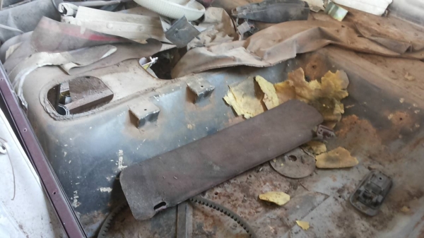 **26,000 บ. ต่อรองนิดหน่อย**ขายหัวเก๋ง ISUZU JCM(Z คอนโซลเหลี่ยม) สภาพดี ปะผุแล้ว ขายก่อนทำสี ภายในของครบ ขายตามสภาพ ราคาเบาๆครับ ต่อรองได้เด้อ พี่น้องครับ