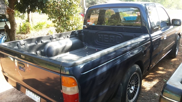 ***ขายแล้วครับขอบคุณ Truck2hand ขายกระบะแค็ปราคาเบาๆ MAZDA FIGHTHER 2.5 FREESTLY CAB ปี43/00 เครื่องเดิมเกียร์เดิม เครื่องแน่น แรงดี ไม่เยิ้ม ช่วงล่างคัสซีสวยเดิมไม่มีผุ สวยทั้งเส้น กระบะสวยมีพื้นปูกระบะ หน้า-หลังเดิมไม่เคยชนหนัก ภายในคอนโซลครบ แอร์ พ.พาว