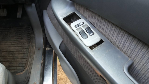 ***ขายแล้วครับขอบคุณ Truck2hand ขายกระบะแค็ปราคาเบาๆ MAZDA FIGHTHER 2.5 FREESTLY CAB ปี43/00 เครื่องเดิมเกียร์เดิม เครื่องแน่น แรงดี ไม่เยิ้ม ช่วงล่างคัสซีสวยเดิมไม่มีผุ สวยทั้งเส้น กระบะสวยมีพื้นปูกระบะ หน้า-หลังเดิมไม่เคยชนหนัก ภายในคอนโซลครบ แอร์ พ.พาว