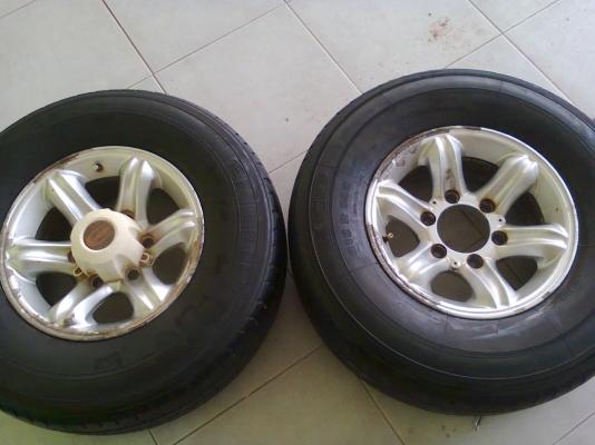 ขายล้อบรรทุก XCD 215R14 ยางปี13 มี2คู่ครับ(ได้ถูกขายถูกได้แพงขายแพงครับ)