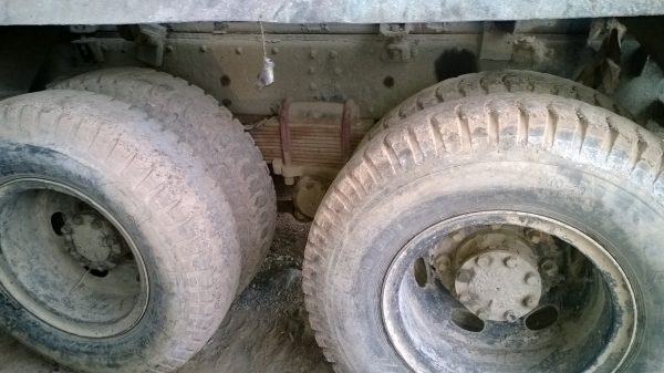 10ล้อโม่ปูน2เพลา NISSAN UD CW51L.คัสซีใหญ่ ใช้งานอยู่ ขายตามสภาพ..เล่มพร้อม.(ช่วงสิบล้อดั้ม..).