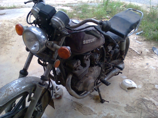 ซากๆเอาทำอะไหล่หรือปั่นต่อ จอดไว้ไม่มีประโยชน์รกบ้านขาย