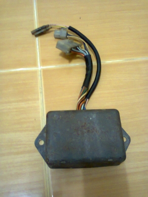 กล่อง CDI GL400c.c กล่องเหล็กเดิมแท้(รับประกันการใช้งาน)