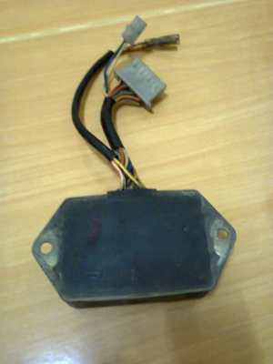 กล่อง CDI GL400c.c กล่องเหล็กเดิมแท้(รับประกันการใช้งาน)