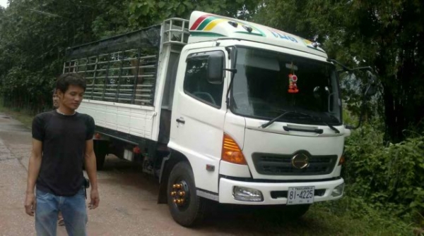 ขาย hino ปี 52 คอมมอนเรล  รถวิ่งผักสด เครื่องดี แชชซีสวยๆ
