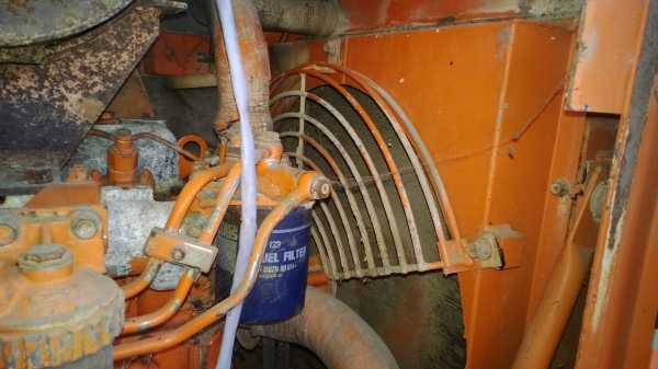 รถตักHITACHI LX80 SUPER  ขายตามสภาพ มีเกียร์ให้ เกียร์เดิมพัง....รถสภาพสวย