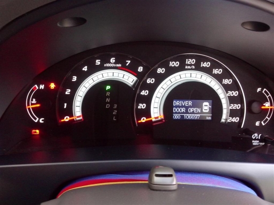 ขายรถ ออกป้ายแดงครับ สำหรับคนที่ชอบเดิม TOYOTA CAMRY 2.0 G CAMRY 2007