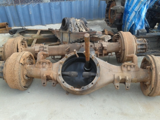 ขายแท่น ISUZU 2 เพลา ทั้งชุด  เฟือง 7/39 เฟืองดี ขายกันถูกๆ