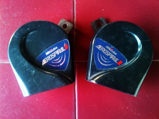 **ลดราคา**แตรMitsuba made in JAPAN แท้รุ่นAerospiral2 สภาพสวยๆ1คู่ **ลดราคา**แตรMitsuba made in JAPAN แท้รุ่นAerospiral2 สภาพสวยๆ1คู่