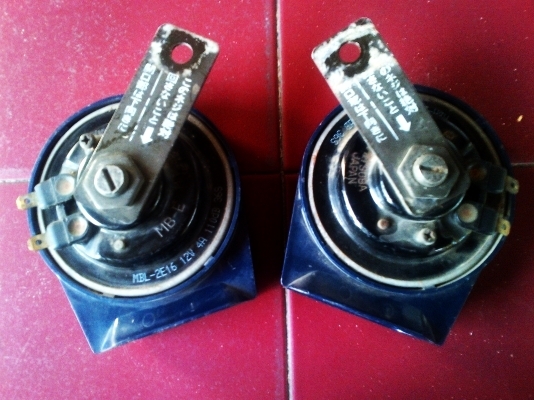 **ลดราคา**แตรMitsuba made in JAPAN แท้รุ่นAerospiral2 สภาพสวยๆ1คู่ **ลดราคา**แตรMitsuba made in JAPAN แท้รุ่นAerospiral2 สภาพสวยๆ1คู่