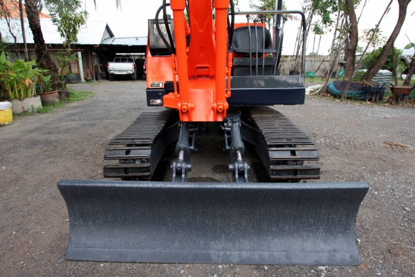 ขายรถแบคโฮ สนใจติดต่อ 086-775-7900