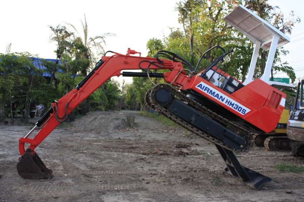 ขายรถแบคโฮ สนใจติดต่อ 086-775-7900