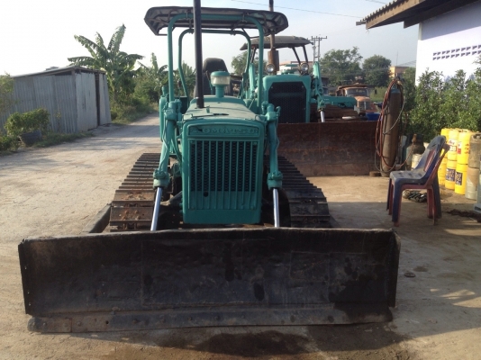 ขายแทร็กเตอร์D2-3 ตีนไก่ สภาพสวยพร้อมใช้งาน เครื่องดี ช่วงล่างดี ใบแทร็กเต็ม ขาย130000 ลดเหลือ 95000