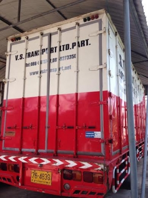 ขายด่วนรถตู้บรรทุก หกล้อ ยี่ห้อ HINO รถมือสองสภาพเยี่ยม