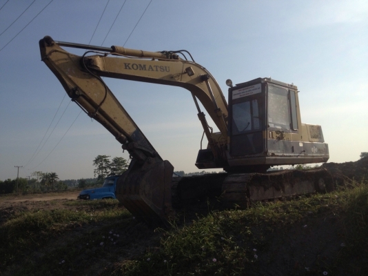 ขายKOMATSU 120-3 สภาพสวย พร้อมใช้งาน ใบแทร็กเต็ม เครื่องดี ช่วงล่างดี ราคาต่อรองได้