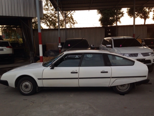 ขายรถคลาสสิค citroen cx20 รถสวยๆ บางเดิม ขับดีพร้อมใช้งาน