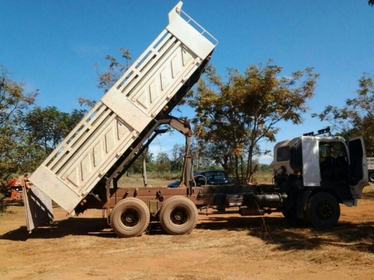 รถฮีโน่ 10  ล้อดั้ม  260 แรงม้า ปี 53  ( รถวิ่ง 18x,xxx กม. )  สนใจติดต่อ 081 -  6079515