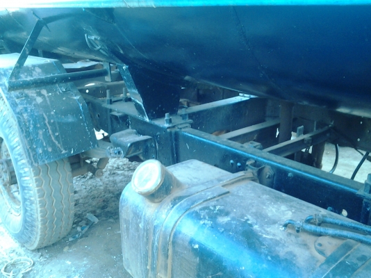 ISUZU ELF 88 สี่ล้อดูดส้วม หัวการ์ตูน และ NKR88 ดูดส้วม เกียร์สั้นหัวยกได้ห้างแท้