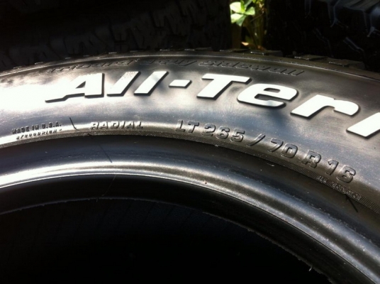 ขายยาง BF Goodrich Allterrain 265 70 r16  ปี12 สวยๆ