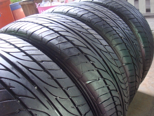 ขายยาง Dunlop LM 703 ขนาดยาง 215 55 16