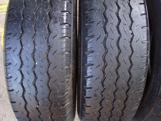 ขายยาง Bridgestone 215 70 15 ปี 11