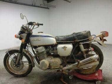 Cb750. K4 แปดวาล์ แห้งๆ