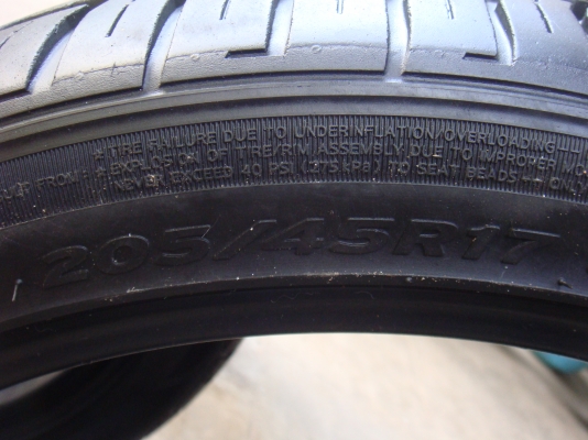 ยาง Aurora 205 45 17 (2 เส้น)