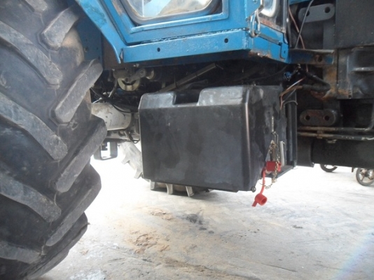 คุณสุรชัย อ.บ่อพลอย มารับแล้วรถไถฟอร์ดรุ่น 6640 NEW HOLLAND 2เพลา สภาพคัดมาสวยมาก ระบบธรรมดาทั้งคัน