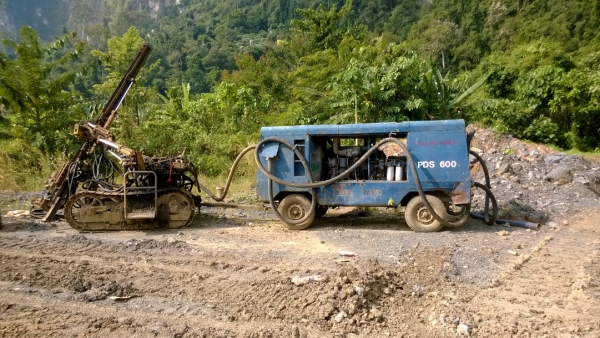 ขายรถเจาะ AIR TRACK ขายรถเจาะ AIR TRACK