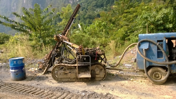 ขายรถเจาะ AIR TRACK ขายรถเจาะ AIR TRACK