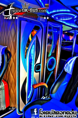 ตัวถังอู่โมเดิร์นบัสบ้านโป่ง เครื่องเสียงชุดใหญ่  รถพร้อมใช้งาน โทรสอบถามลายละเอียดเพิ่มเติมได้  ทัตพงศ์ วงศ์ศรัณย์พร 087-7977444 เจ้าของรถขายเอง(ขอที่สนใจจะซื้อจริงๆนะครับ)