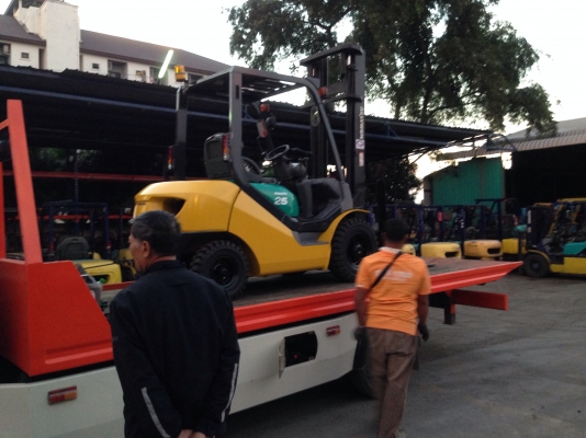 ***ส่ ง ลู ก ค้ า ก บิ น ท ร์ บุ รี***KOMATSU FD25-16 เสาสูง4เมตร ***ส่ ง ลู ก ค้ า ก บิ น ท ร์ บุ รี***KOMATSU FD25-16 เสาสูง4เมตร