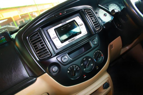 FORD ESCAPE 2.3ทอง ปี 2004 FORD ESCAPE 2.3ทอง ปี 2004