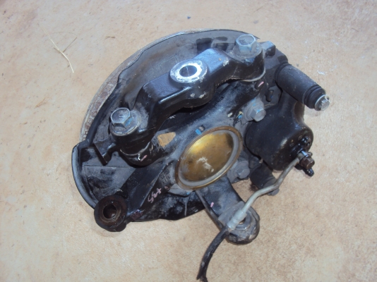 ขายดุมหน้าข้างซ้าย วีโก้