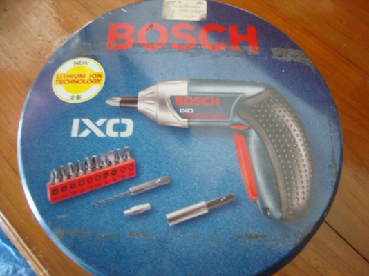 ไขควงไร้สาย BOSCH IXO ครบชุด