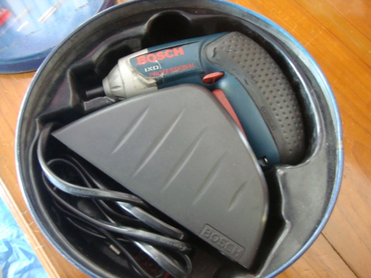 ไขควงไร้สาย BOSCH IXO ครบชุด