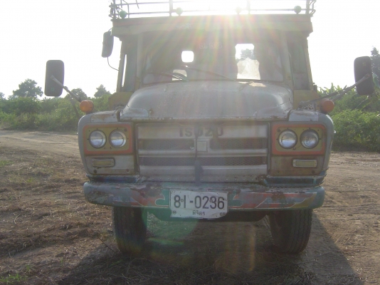 ขายรถรากแม็กโครเพลาเดียวอีสุเครื่อง135hp ประหยัดน้ำมันคับเบาๆ250,000บาทพร้อมวิ่ง