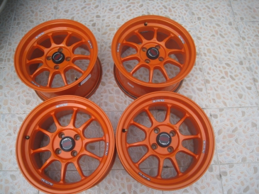 ขายล้อแม็กมือสอง RF1 15"x8" et20 4 รู 100 สีส้มเดิม ไม่เคยทำสี  สนใจติดต่อเล็กคลองสามครับ (081-3747940)