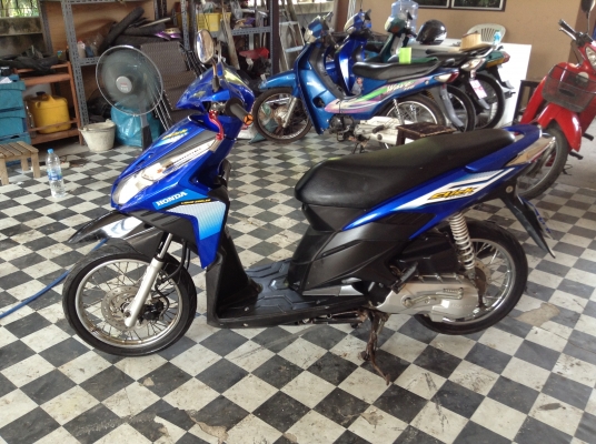 ขาย!!!ฮอนด้าคลิ๊กไอ ปี53 รถเครื่องดีคับ มีเล่มทะเบียนครบ