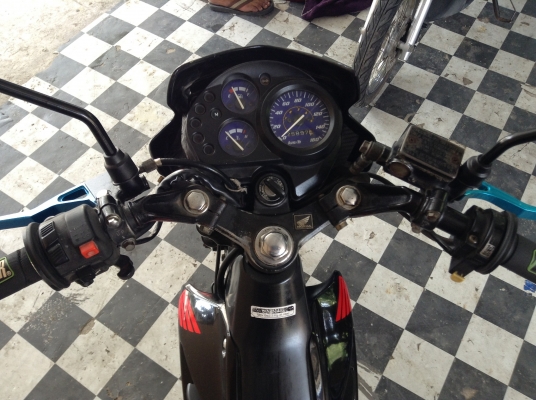 ขาย!!!ฮอนด้าโซนิค สต๊าทมือ ปี46 รถเครื่องดีคับ มีเล่มทะเบียนครบ